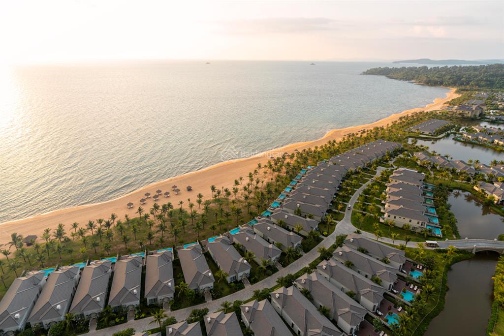 Cần tiền  bán nhanh biệt thự vin phú quốc  500m2, sát biển, gốc 21 tỷ  cắt lỗ bán nhanh 9 tỷ