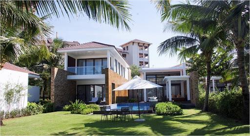 Bán biệt thự vinpearl đà nẵng 1, căn view biển siêu đẹp  sổ đỏ lâu dài, cho thuê 3,5 tỷ/năm