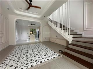 Bán căn nhà phố thiết kế cực đẹp full nội thất mega rubi giá chỉ hơn 10 tỷ  xem nhà 0939 036 ***