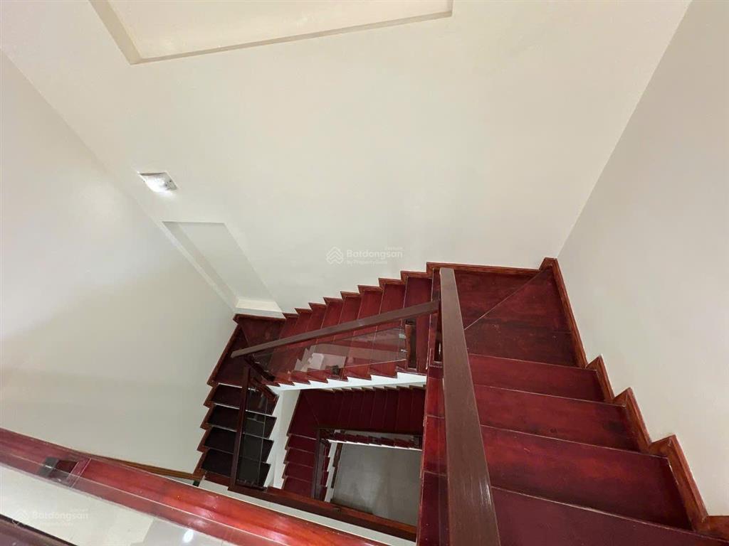 Cho thuê nhà 1 trệt 2 lầu kdc nam long, dt 7x20m, nội thất cơ bản, giá 21tr/tháng