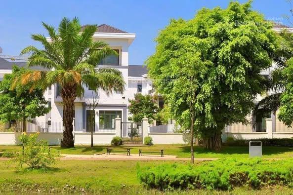 Chỉ thanh toán 2,8 tỷ sở hữu ngay nhà phố elite 2 120m2 đường thông siêu đẹp
