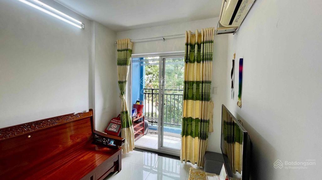 Bán căn hộ 8x plus 63m2 nhà mới 2pn 2wc giá chỉ 2.750 tỷ