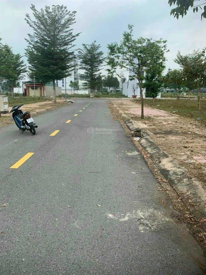 Chính chủ gửi bán 2 lô đất liền kề đường n6, kdc idico2, p6, tp tân an, long an