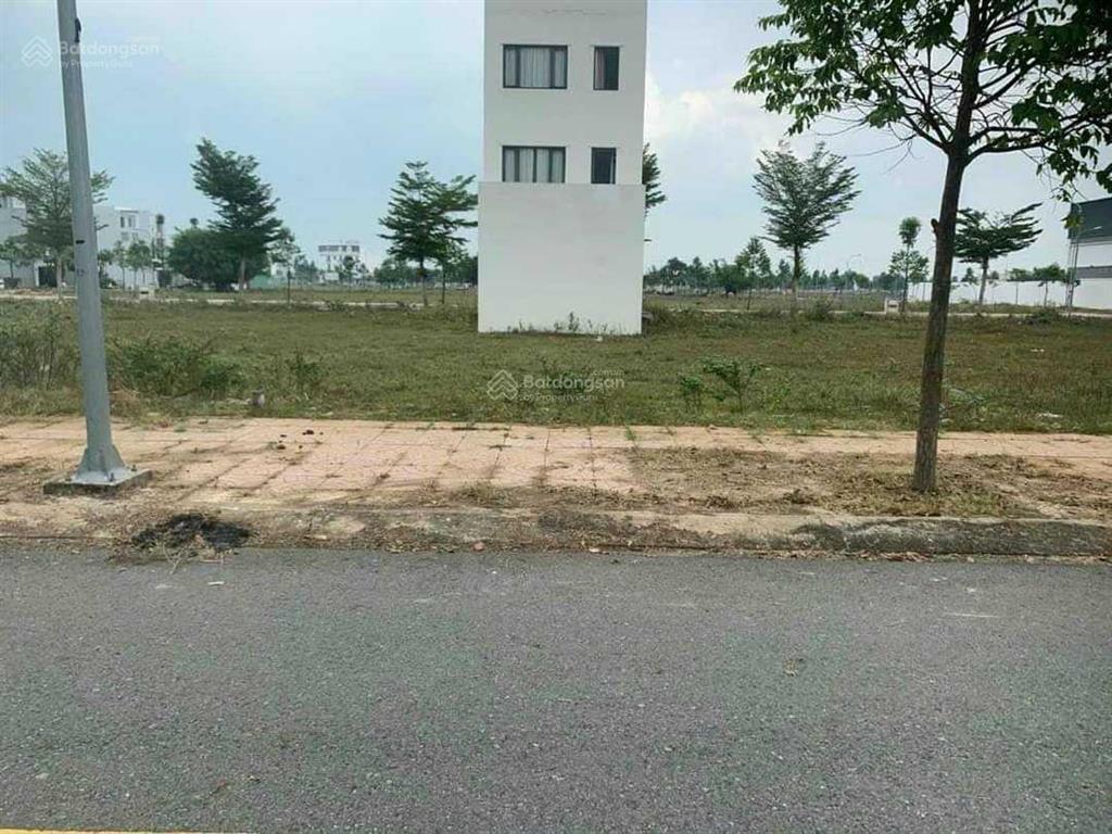 Chính chủ gửi bán 2 lô đất liền kề đường n6, kdc idico2, p6, tp tân an, long an