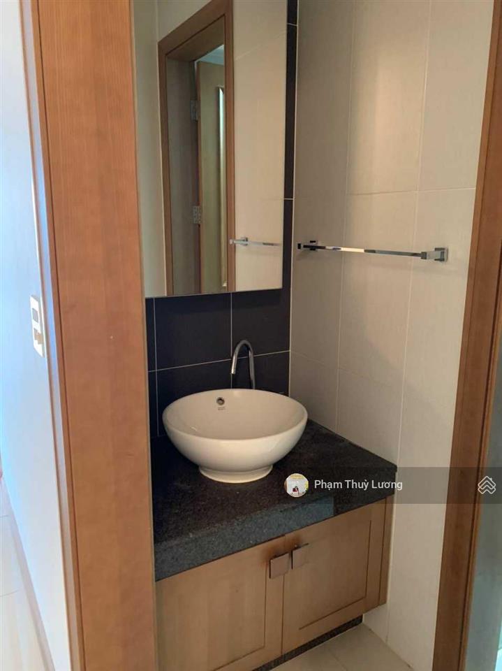 Chính chủ cho thuê căn 3pn 150m2 chung cư essensia bắc an khánh, giá 15 triệu/th.  0916 060 ***