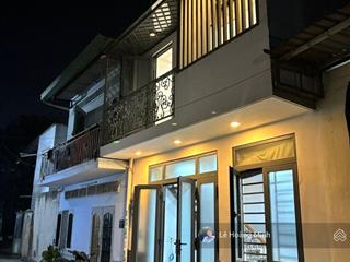 Nhà trệt lầu dt sàn 50m2 hẻm xe hơi đường 8 linh trung sổ hồng riêng, cách ngã tư thủ đức 1km