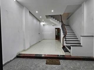 Bán nhà 5 tầng. ngay phố ngô thì nhậm. cách phố tầm 50m. bìa đỏ 45m2