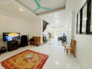 Bán nhà 4 tầng đấu giá mậu lương. 60m2.mặt tiền 5m . ngay sân bóng mậu lương