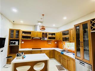 Gia đình cho thuê bt đơn lập villa park 12x25m 1 trệt 2 lầu 1 thượng có thang máy  0901 372 ***