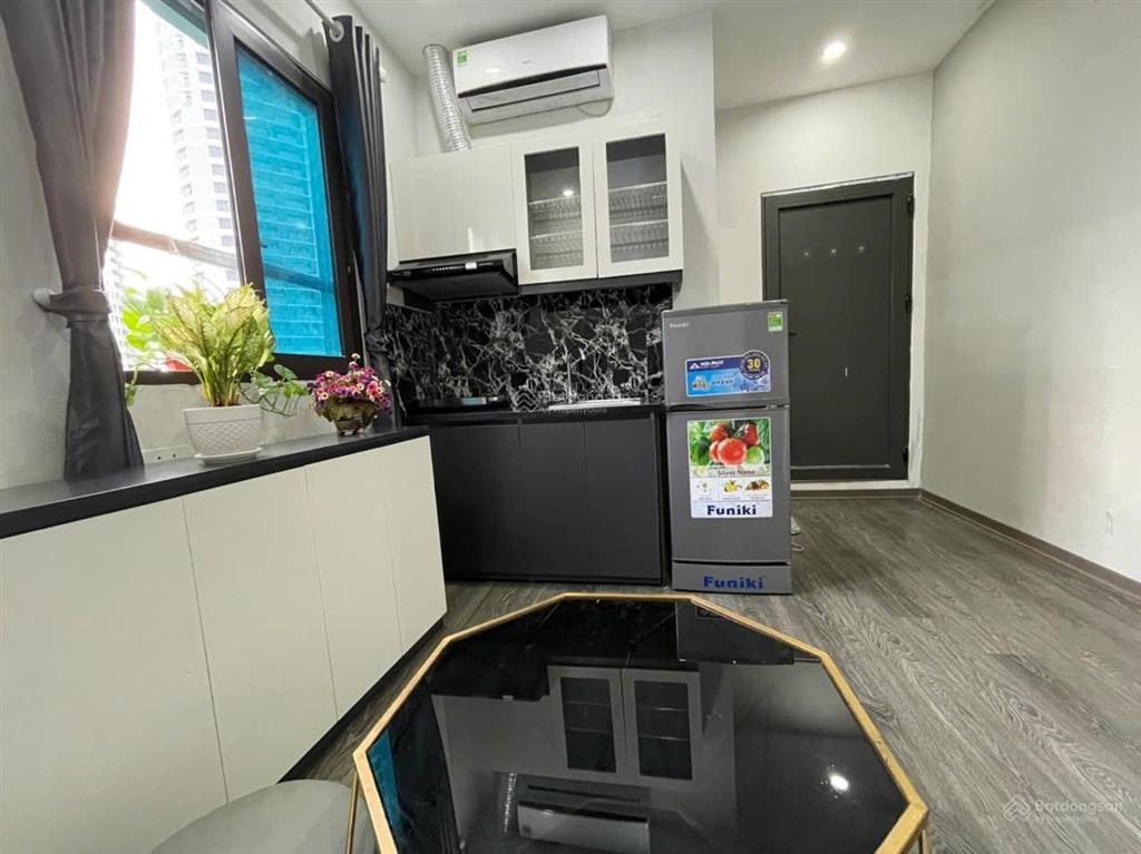 Chính chủ cho thuê phòng 1n1k ô tô đỗ cửa, giá 4,9tr tại 181 xuân thủy