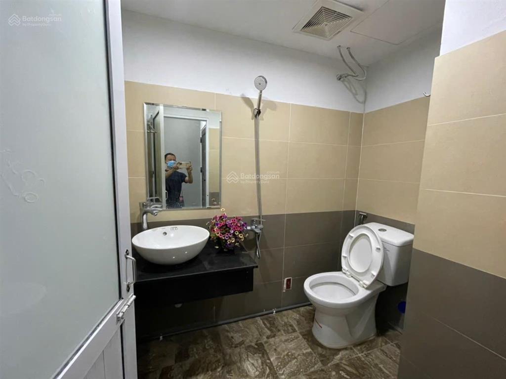 Chính chủ cho thuê phòng 1n1k ô tô đỗ cửa, giá 4,9tr tại 181 xuân thủy