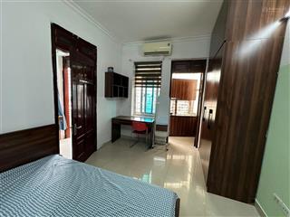 Cho thuê căn hộ 2 ngủ giá chỉ 1 ngủ tại 181 xuân thủy, cầu giấy , ô tô đậu cửa