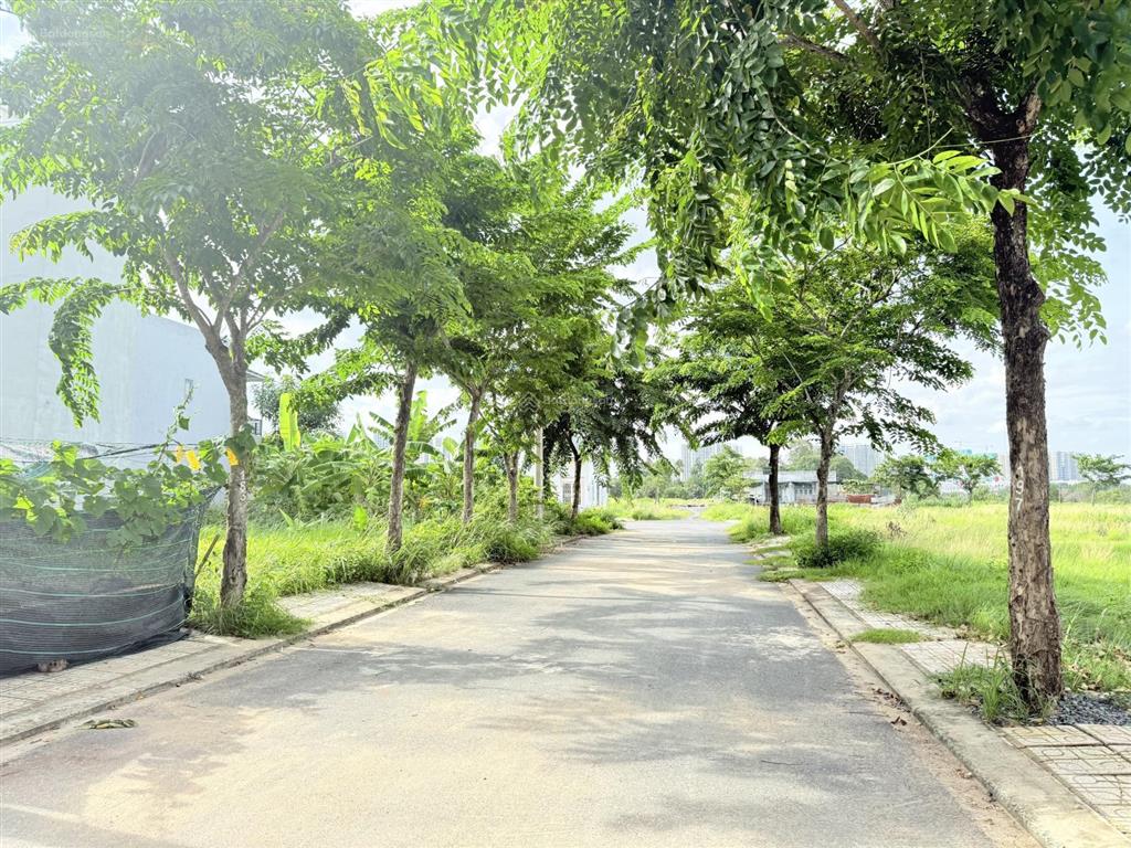 Chuyên đất ngay kdc châu long, nguyễn xiển, đối diện kđt vinhomes q9 (giá chính chủ hợp lý)