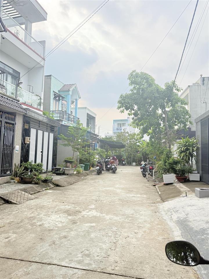 Bán lô đất đẹp gần vinhomes thấp nhất khu vực hiện tại, vị trí sát mặt đường nguyễn xiển