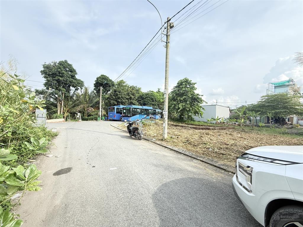 Bán lô đất đối diện ký túc xá đại học luật, cụm uỷ ban phường, chợ long phước vị trí cực đẹp