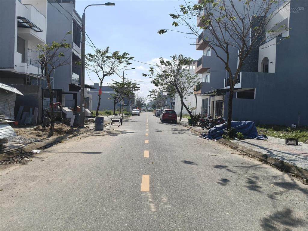 Bán đất nam hoà xuân đường hói kiểng 19 hướng đông nam b2.56 lô 9x sạch giá 5ty630.  0932 558 ***