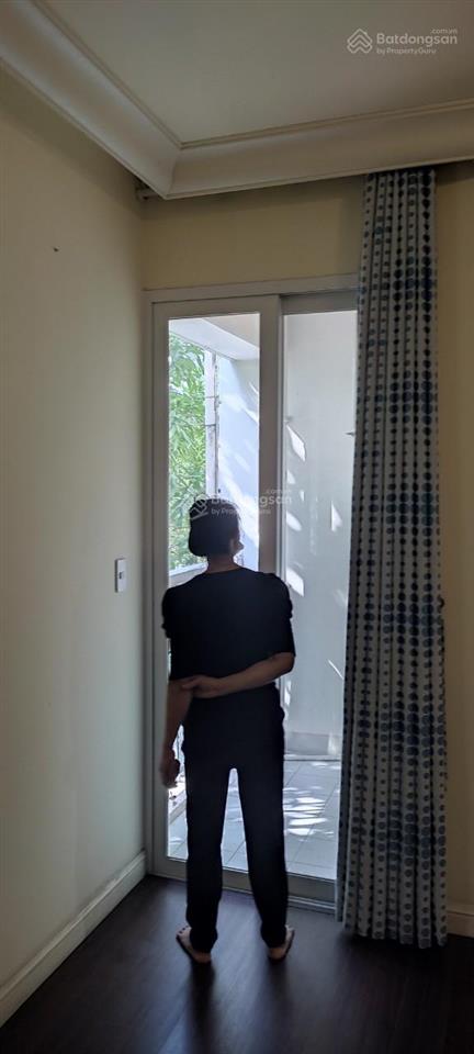 Cho thuê liền kề splendora giá rẻ nhất chỉ 16 triệu, full . cọc 1 thanh toán 6 tháng.  0984 204 ***