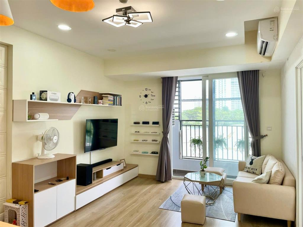 Nhà đang trống cần cho thuê nhanh lại căn hộ 73m2 2pn 2wc  đủ nội thất.  0906 968 *** xem nhà