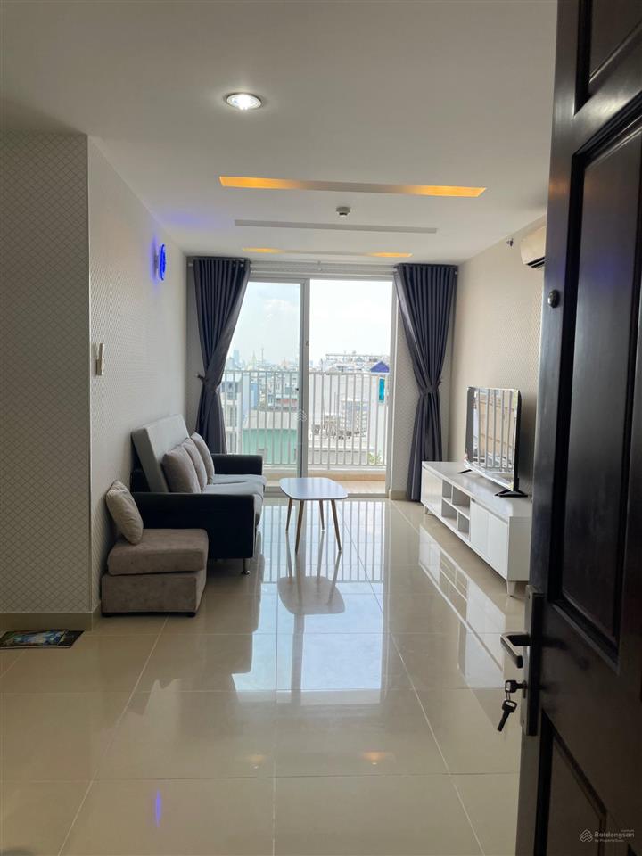 Bán gấp căn hộ the harmona 2pn 2wc, full nội thất giá tốt.  0938 990 *** xem nhà