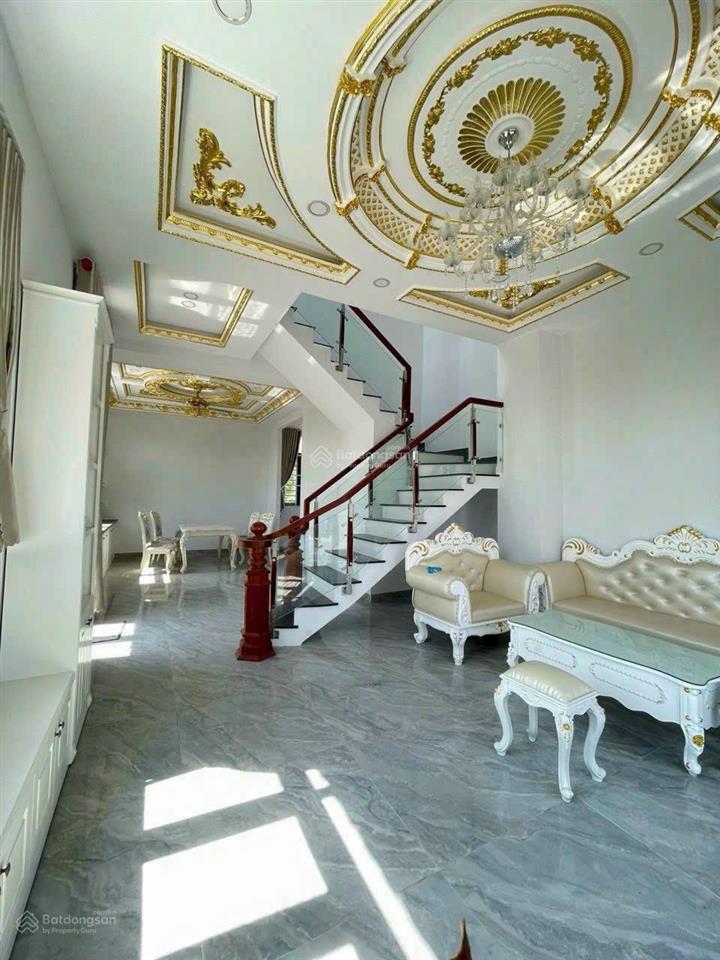 Nhà hiệp an gần ngã 4 cây me 1/nguyễn chí thanh vào đúng 50m. nhựa 4m căn góc 116m2