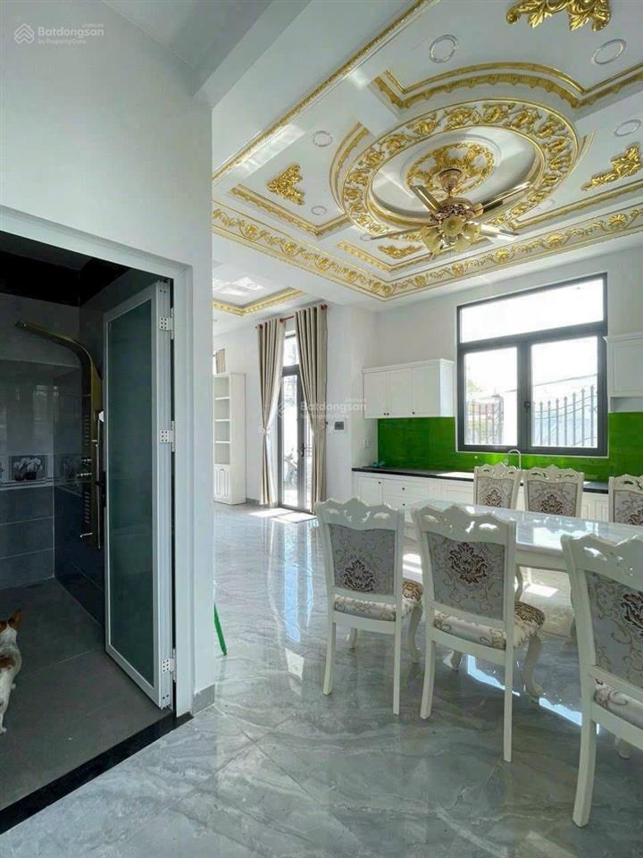 Nhà hiệp an gần ngã 4 cây me 1/nguyễn chí thanh vào đúng 50m. nhựa 4m căn góc 116m2