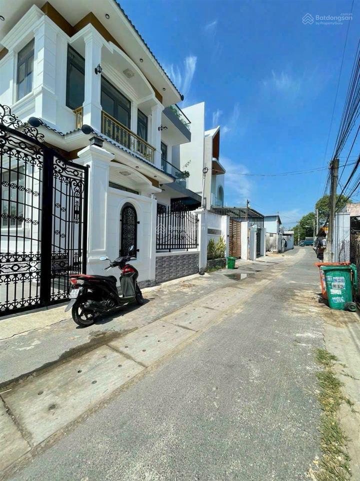 Nhà hiệp an gần ngã 4 cây me 1/nguyễn chí thanh vào đúng 50m. nhựa 4m căn góc 116m2