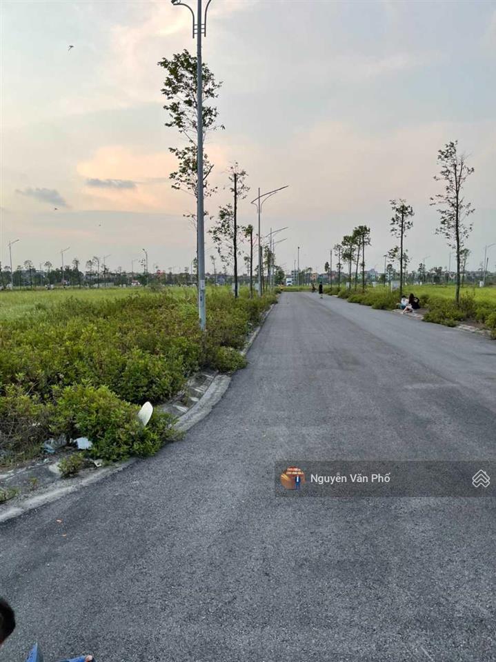 Chính chủ cần bán đất dcdv phù chẩn 1,2,3, hồ sơ 100m2 ký mới từ đầu