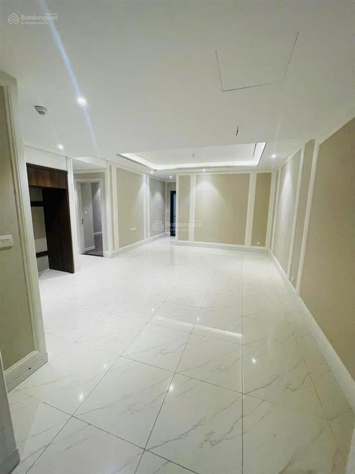 Bán king palace nguyễn trãi 2n2vs 83m2 giá 7.3 tỷ 0398 537 ***