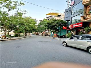 Bán tòa nhà phố lạc long quân tây hồ 288m2 8 tầng mt 16m giá 135 tỷ kinh doanh