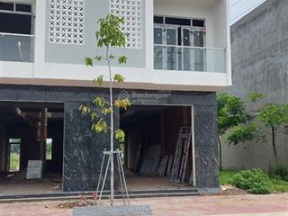 Bán lỗ nhà mặt tiền đường xã đồi 61. kết nối sân bay long thành giá hợp đồng 4tỷ bán 3tỷ1