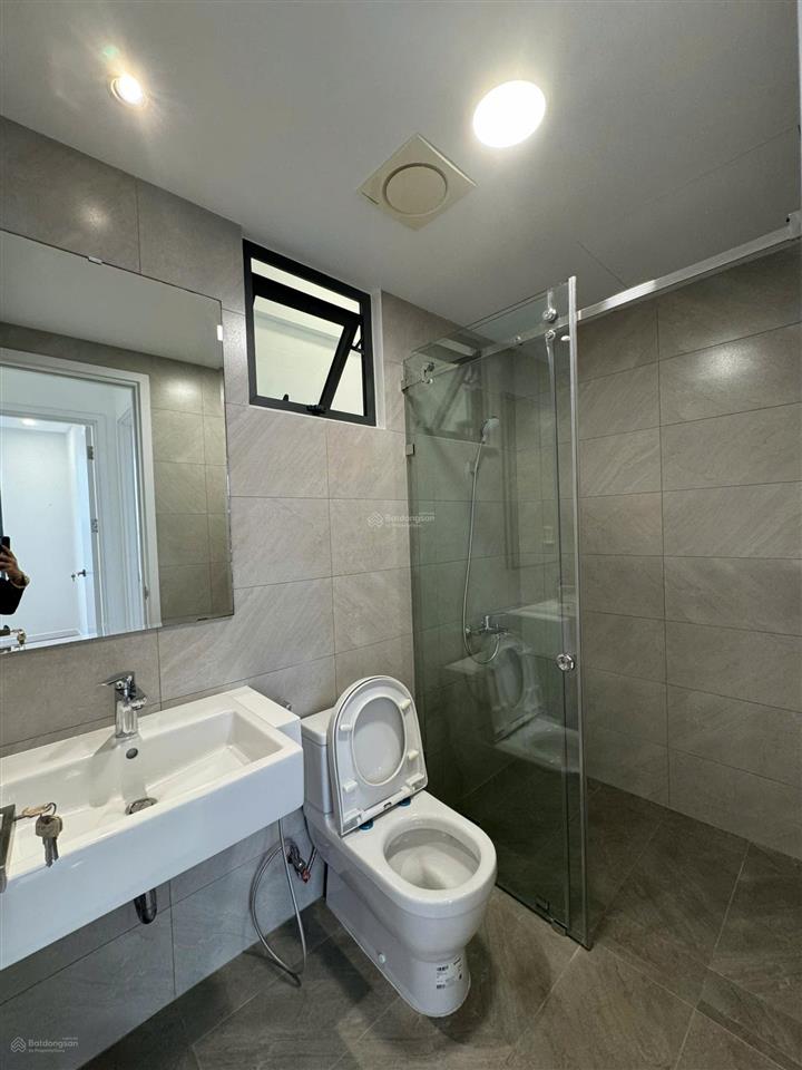 Cho thuê căn hộ dlusso 3pn dt 105m2 view sông tầng cao thoáng mát giá 18tr căn góc