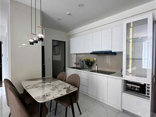 Cho thuê căn hộ precia 2pn2wc dt 71m2 tầng trung ntcb giá 12.5tr viêw hồ bơi