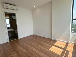 Bán căn hộ dlusso 2pn2wc diện tích 71m2 tầng 18 ntcb giá 5,5 tỷ rẻ nhất thị trường, có thương lượng