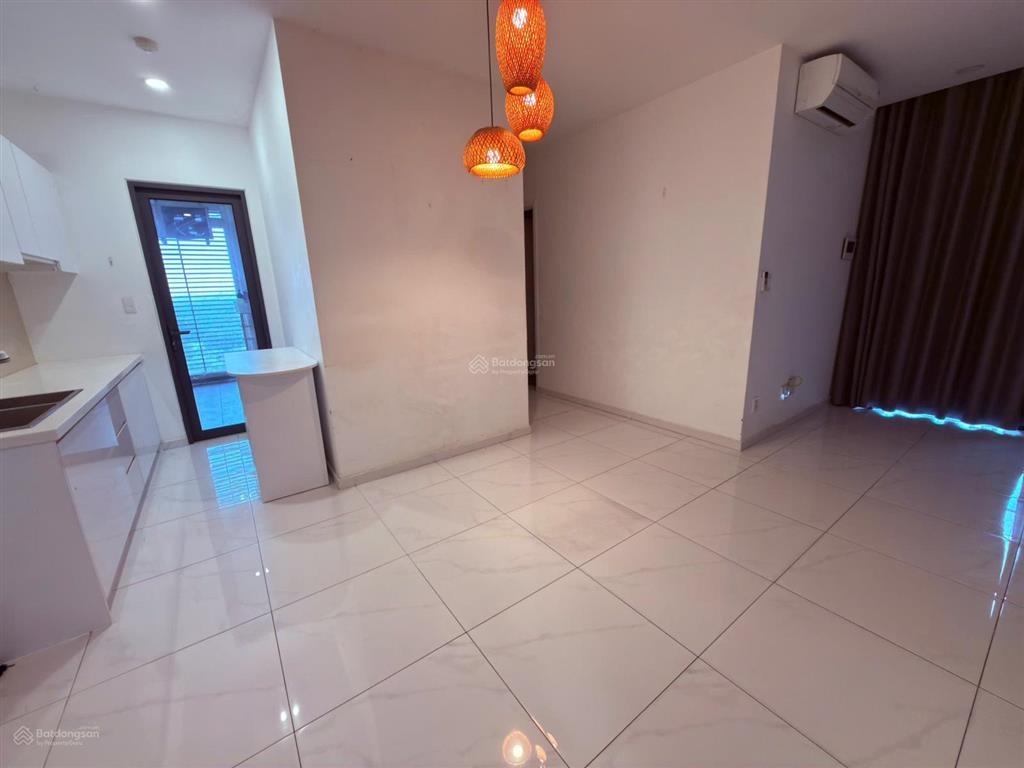 Cần bán căn hộ d'lusso 2pn2wc dt 68,5m2, view sông hồ bơi giá 5.8 tỷ tặng nội thất