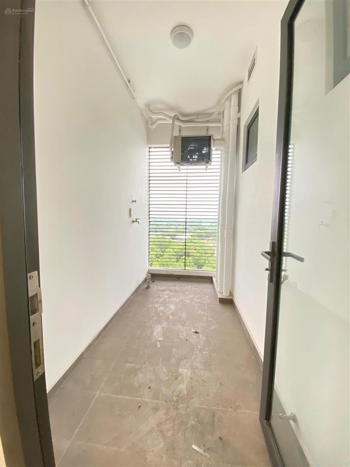 Cần bán căn hộ d'lusso 2pn2wc dt 68,5m2, view sông hồ bơi giá 5.8 tỷ tặng nội thất