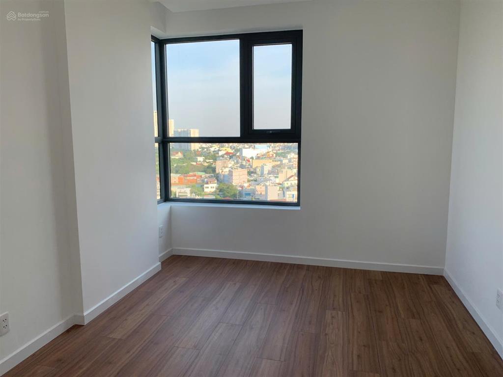 Cần bán căn hộ d'lusso 2pn2wc dt 68,5m2, view sông hồ bơi giá 5.8 tỷ tặng nội thất