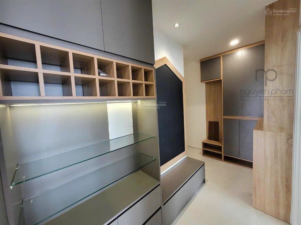 Bán căn hộ d'lusso 3pn view sông có sân vườn riêng 25m2, full nội thất giá 9 tỷ diện tích 120m2