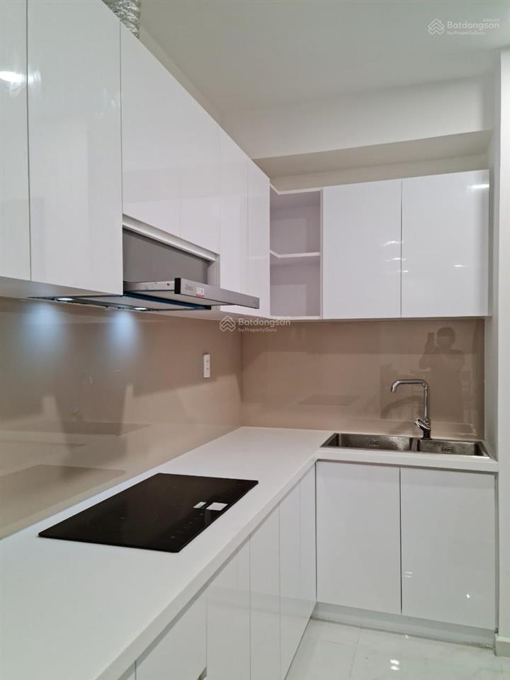 Cần bán căn hộ d'lusso quận 2 giá 4,8 tỷ căn 1pn1wc, tầng cao xem bắn pháo hoa