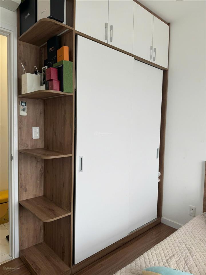 Cần cho thuê căn hộ d'lusso 2pn căn góc diện tích lớn full nt tầng cao view đẹp 15tr