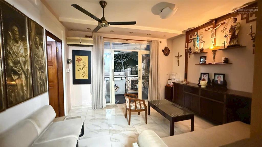 Bán nhà hẻm 8m hai bà trưng q3 , cách mặt tiền 15m , 6,2x14m (75m2) trệt 3 lầu , 13,5 tỷ tl