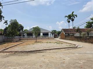 Bán lô góc 137m2 đường hai ô tô tránh nhau trung tâm đoài phương