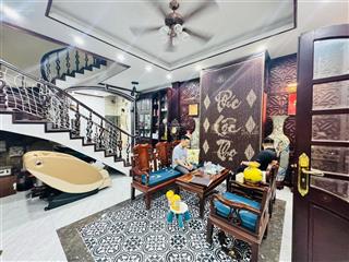 Giảm chào, bán gấp nhà riêng tại phố hoàng cầu, đống đa, hà nội 11.4 tỷ, 50m2, uy tín hot