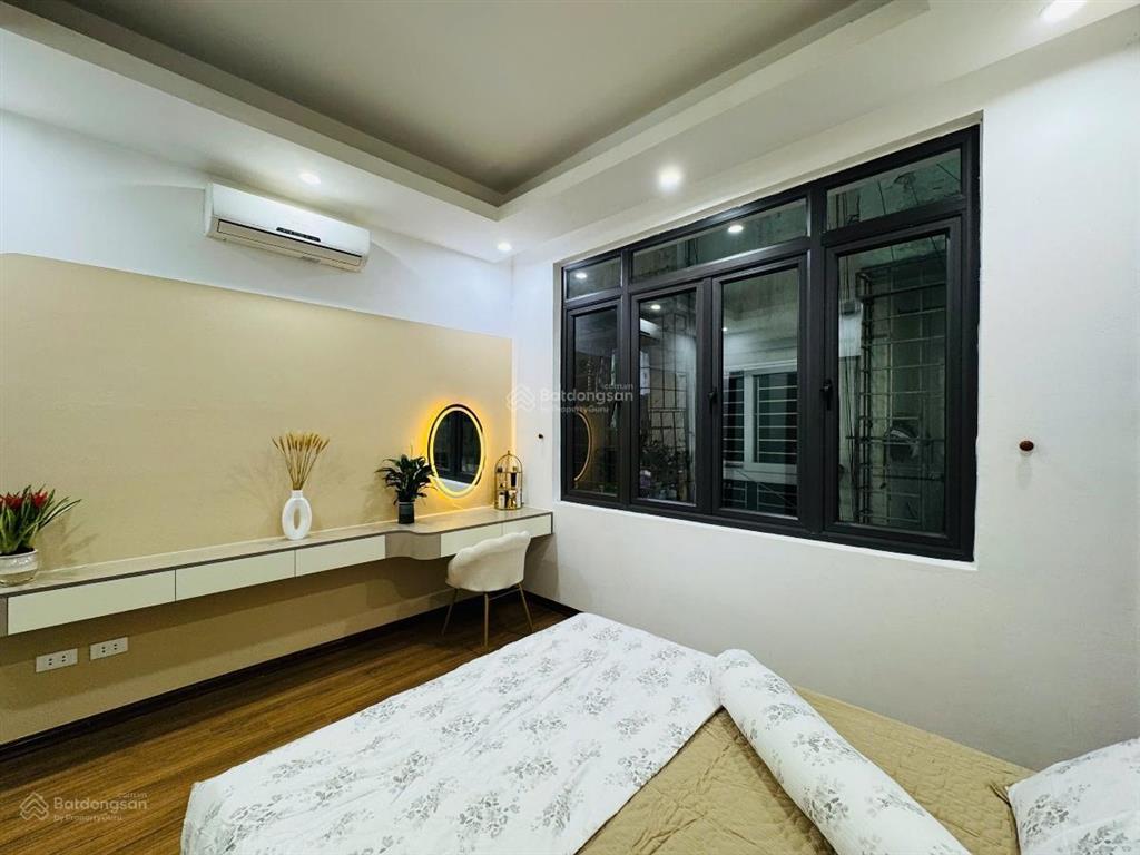 Hiếm  rẻ  đẹp  bán nhà phố yên hoà  trung kính  cầu giấy  25m2 5 tầng, ngõ cực rộng