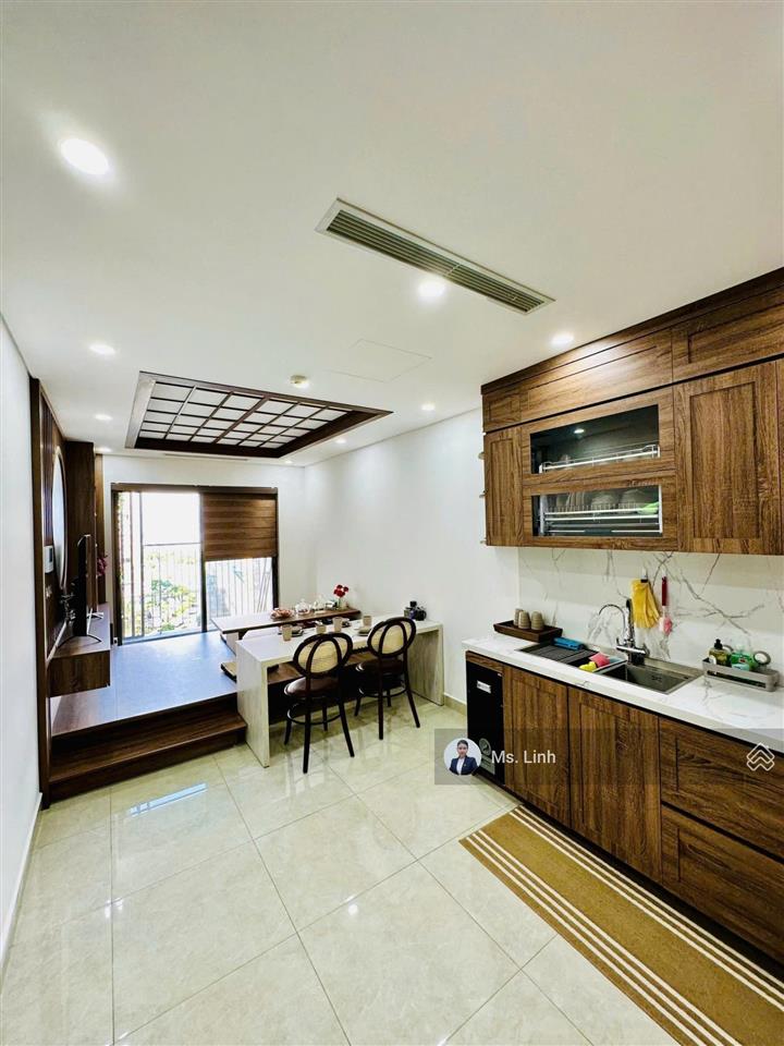 Cần bán căn hộ 2 phòng ngủ chỉ 3 tỷ 8 full nội thất, 83 m2, the minato residence. đã có sổ hồng