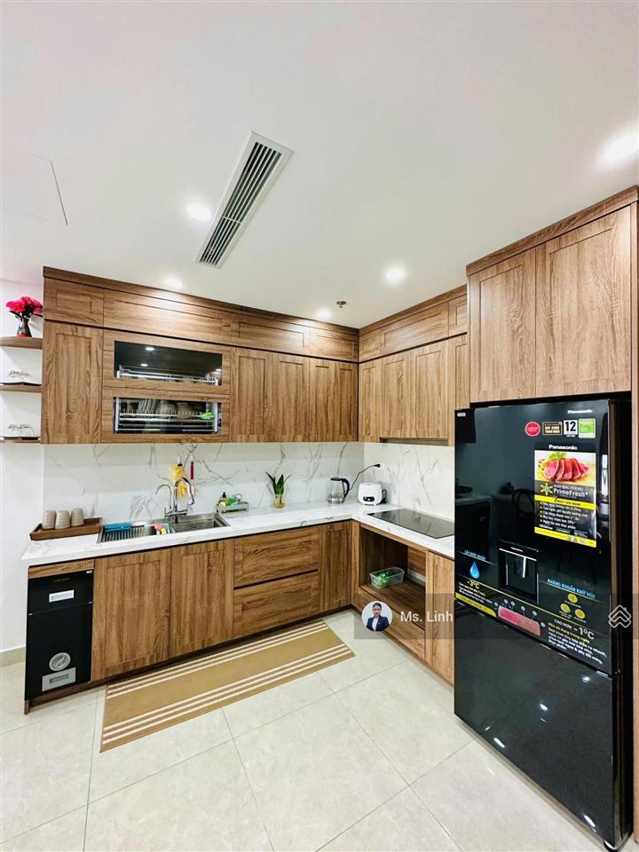 Cần bán căn hộ 2 phòng ngủ chỉ 3 tỷ 8 full nội thất, 83 m2, the minato residence. đã có sổ hồng