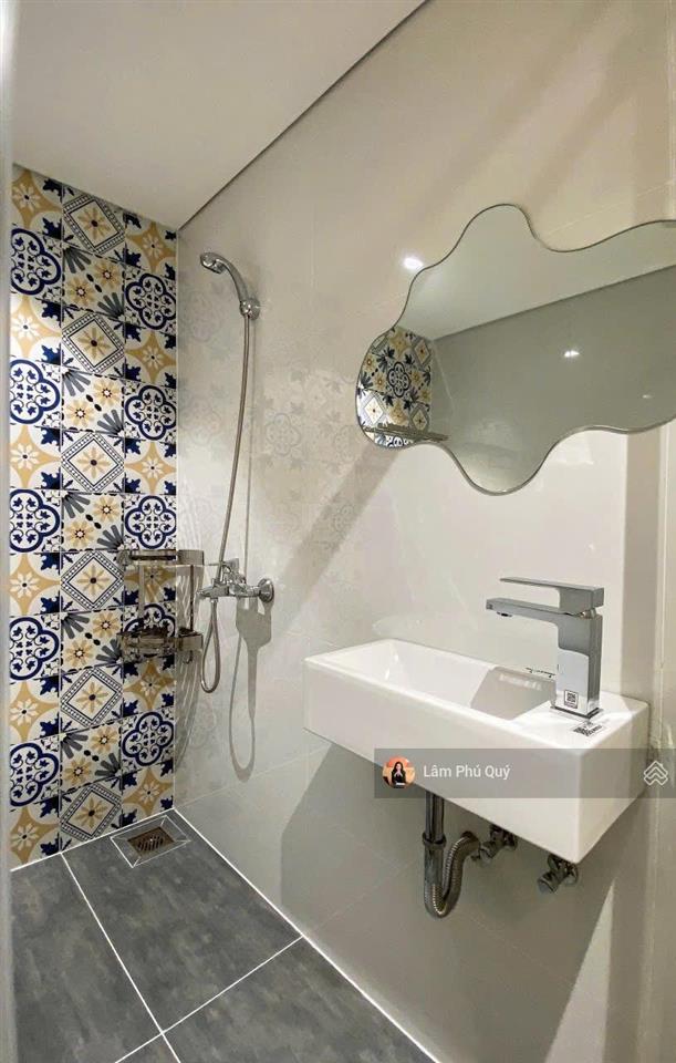 Cần bán căn góc 3 pn the minato residence, 110 m2, nội thất 700 triệu. giá 5,x tỷ bao thuế phí