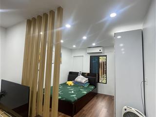 Chính chủ bán tập thể quỳnh mai thanh nhàn hai bà trưng, oto đỗ chân toà, cách mặt phố 10m, tầng2