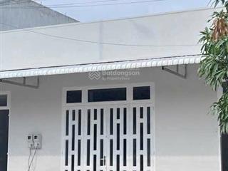 Nhà khu công nghệ cao giáp khu văn hoá tây đô, 2 phòng ngủ, cấp 4, lộ oto 16m, an ninh, không ngập