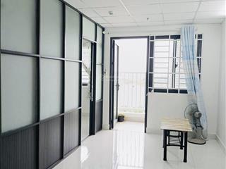 Cho thuê căn hộ hồng loan 5c, 56m2, 2 phòng ngủ, thang máy, 2wc, 1 máy lạnh, bãi xe oto có mái che