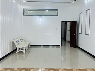 Cho thuê nhà hưng phú 1t 2 lầu, 4 phòng ngủ, 3wc, lộ 12m, tây nam, mới bê, cần thơ, sân oto